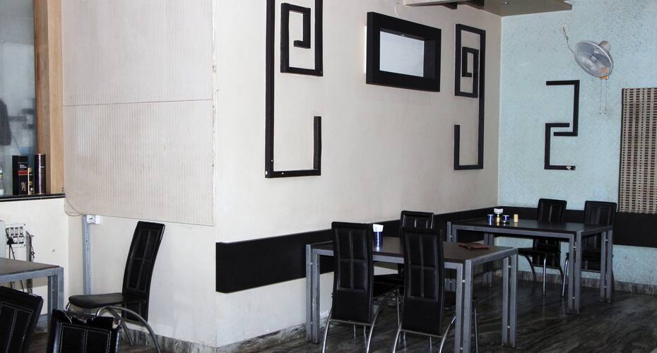 Hotel Lotus Inn, Pune 5